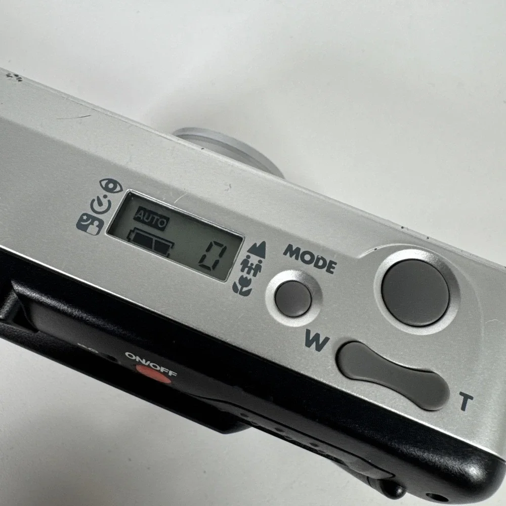 Konica Minolta Zoom 80C AF Silver Camera Point & Shoot 35mm Lens & Cover Vintage